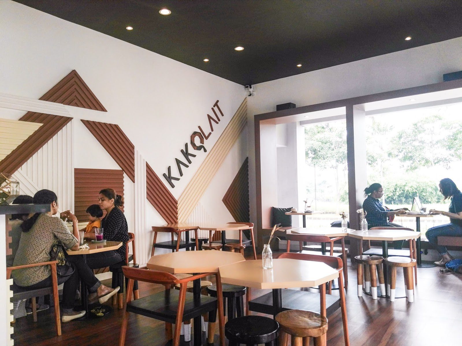 Kakolait Cafe