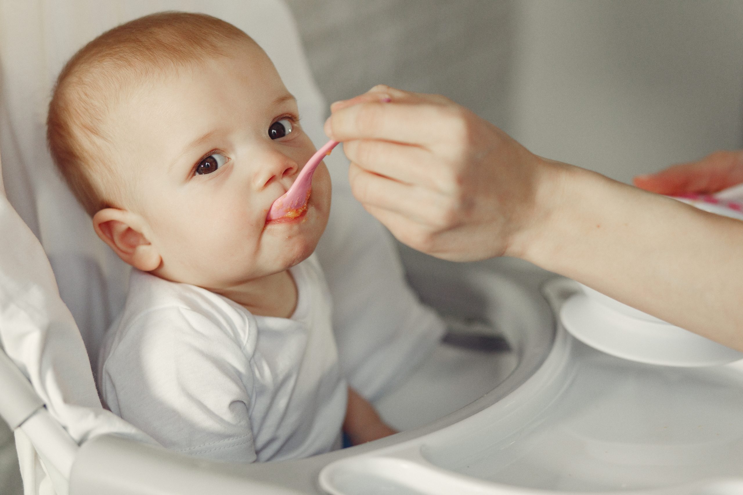 Daftar Makanan Terlarang yang Harus Bayi Hindari