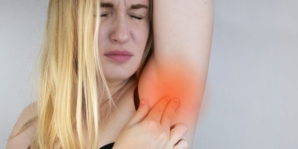 7 Penyebab Ketiak Terasa Sakit, Kapan Perlu Periksa ke Dokter?