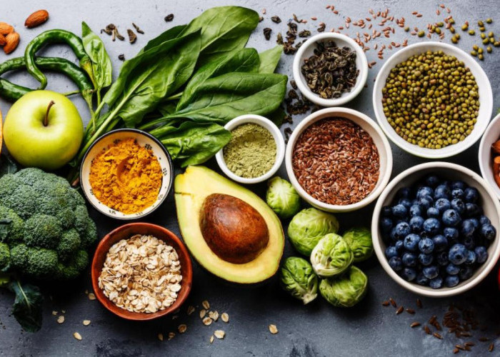 Tak Hanya Skincare, 7 Makanan Ini Ternyata Bisa Membantu Memperlambat Penuaan dari Dalam Tubuh