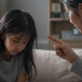 10 Kalimat yang Terlihat Biasa, Tapi Diam-Diam Bisa Melukai Hati Anak Seumur Hidup