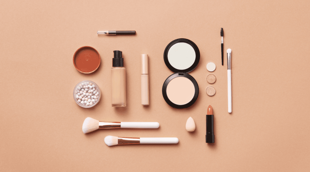 Sering Luntur Sebelum Tengah Hari? Ini 6 Rahasia Makeup Tahan Lama untuk Kulit Berminyak yang Wajib Dicoba